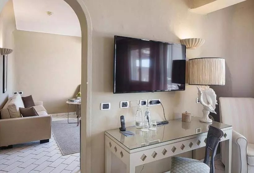 سوئیت با وان آب گرم, Therasia Resort Sea And Spa The Leading Hotels Of The World