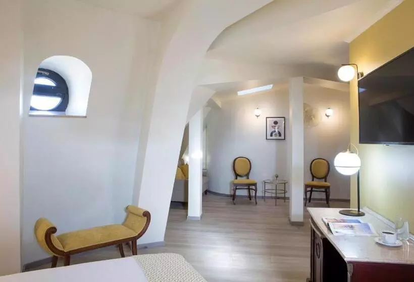 اتاق اجرایی, Venezia By Zeus International