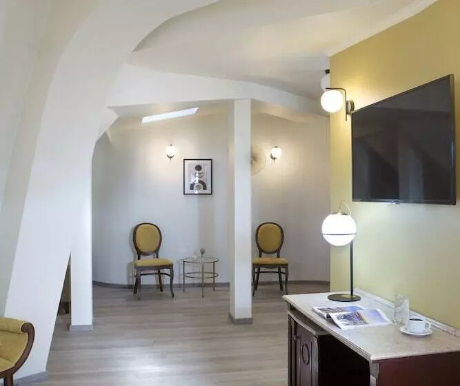 اتاق اجرایی, Venezia By Zeus International