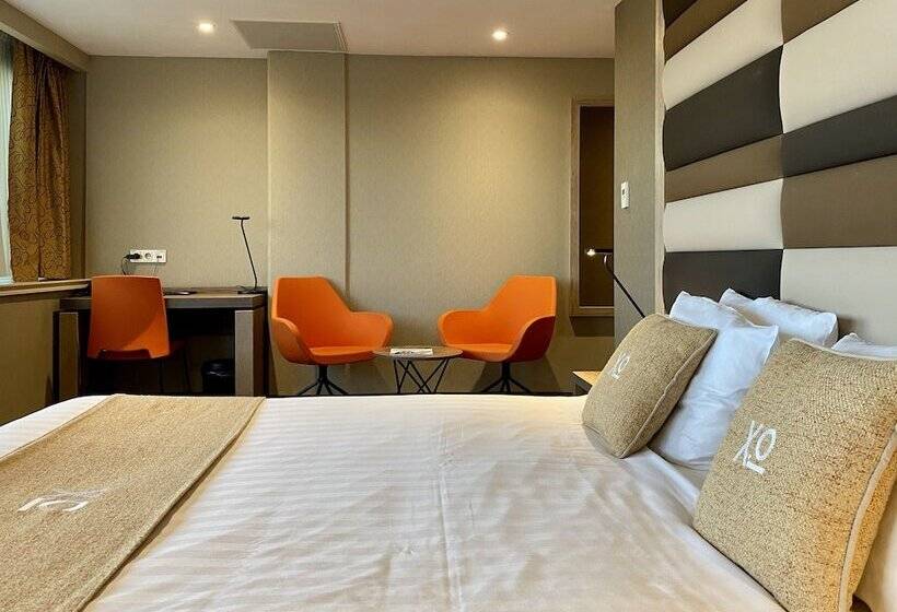 اتاق اجرایی, Xo Hotels Blue Tower