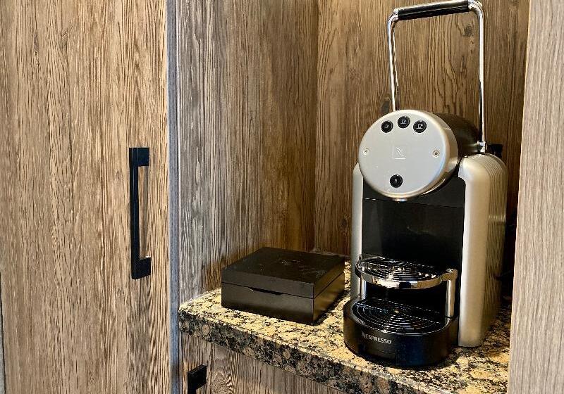 اتاق اجرایی, Xo Hotels Blue Tower