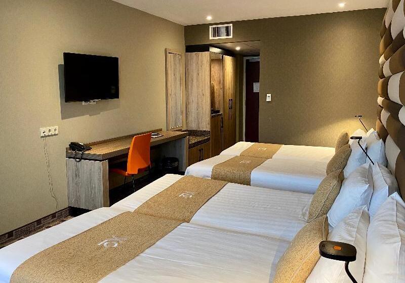 اتاق استاندارد چهار تخته, Xo Hotels Blue Tower