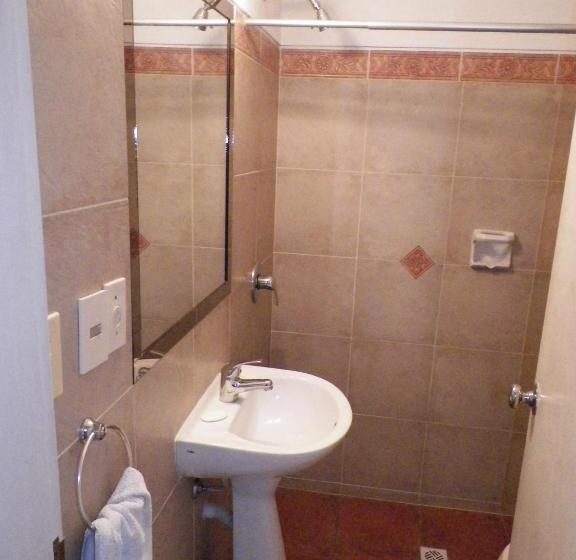 Номер Стандарт Трехместный, Yeruti