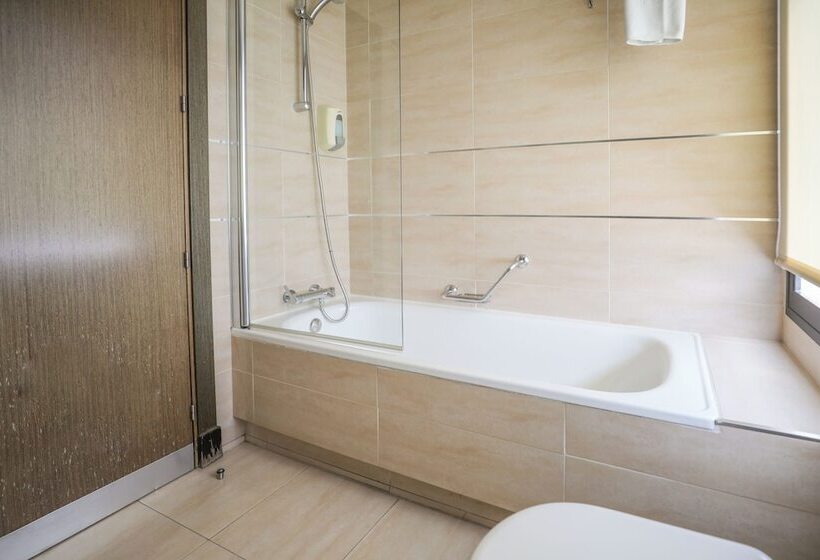 Номер Стандарт, Yit Conquista De Granada