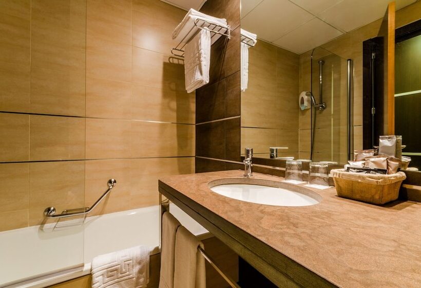 Номер Стандарт, Yit Conquista De Granada