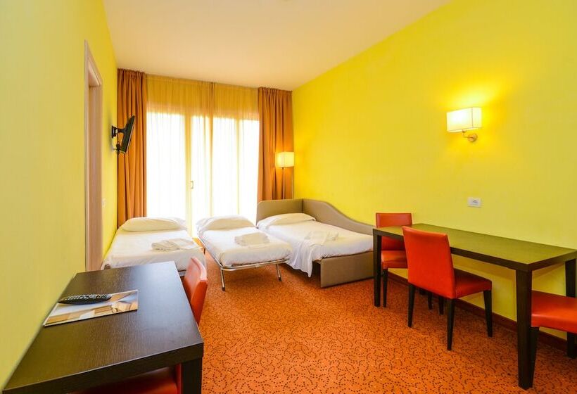 آپارتمان 1 خوابه, Regal