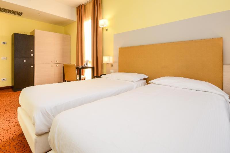 اتاق استاندارد, Regal