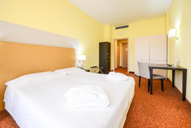 اتاق استاندارد, Regal