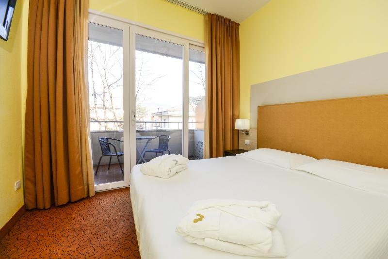 اتاق استاندارد, Regal