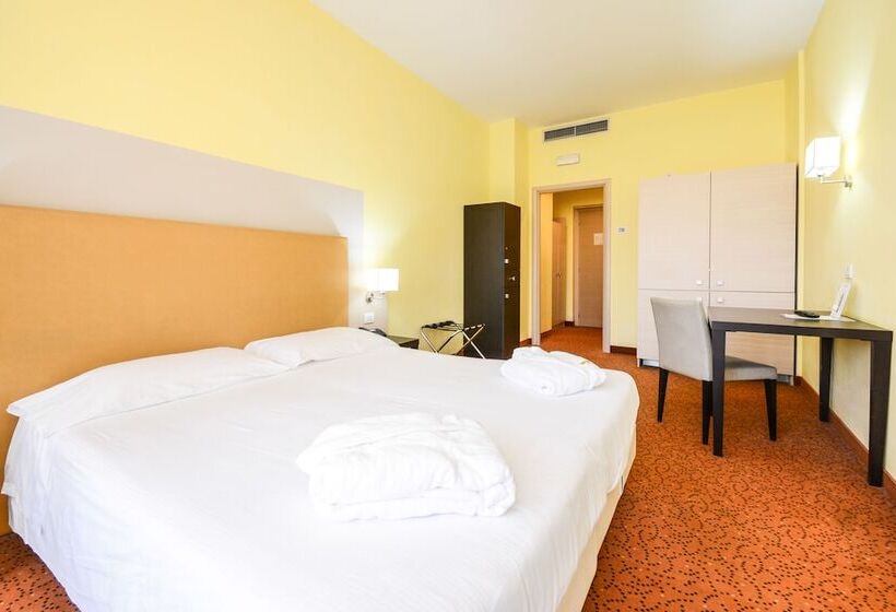 اتاق استاندارد, Regal