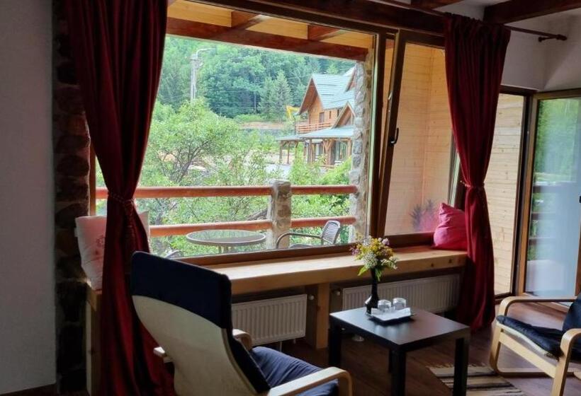 غرفة قياسية سرير كينج, Casa Bunicului