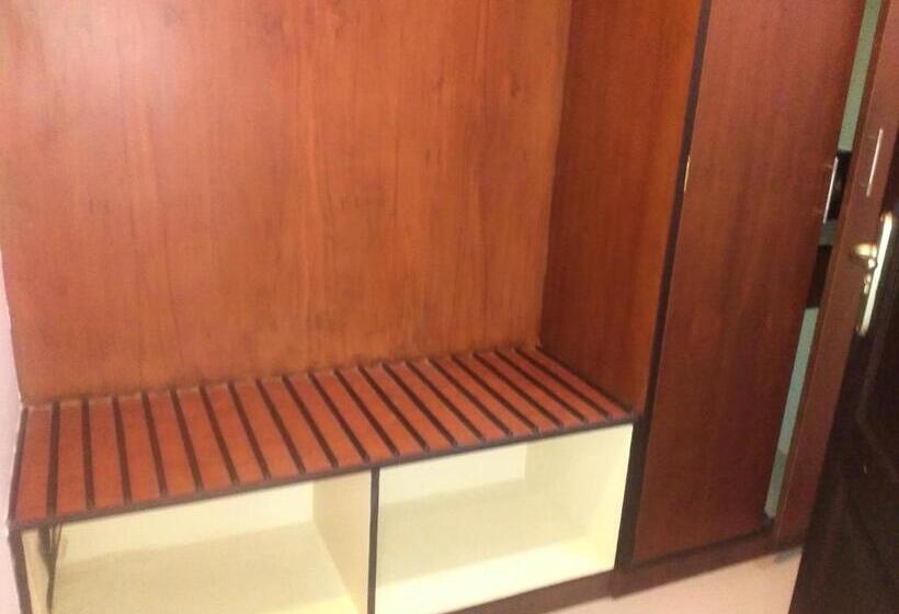 Номер Deluxe, Kallelys Park Inn, Chalakudy ,thrissur