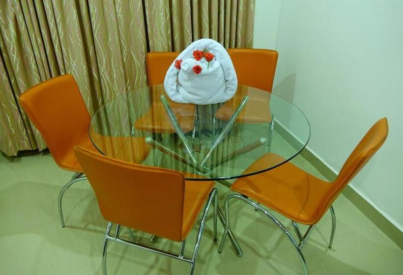 Президентский Люкс, Kallelys Park Inn, Chalakudy ,thrissur