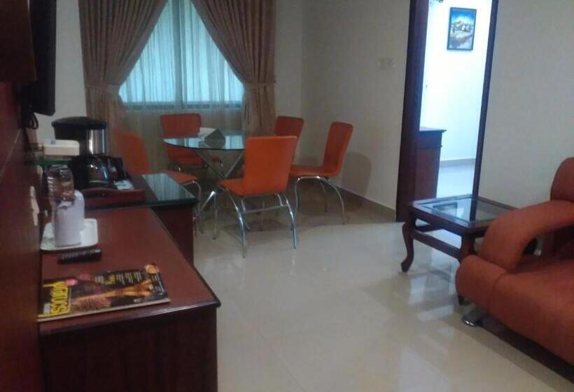 行政套房, Kallelys Park Inn, Chalakudy ,thrissur