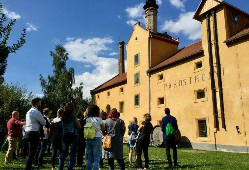 家庭工作室, Pivovar Lobeč