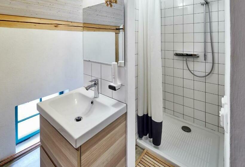 家庭工作室, Pivovar Lobeč