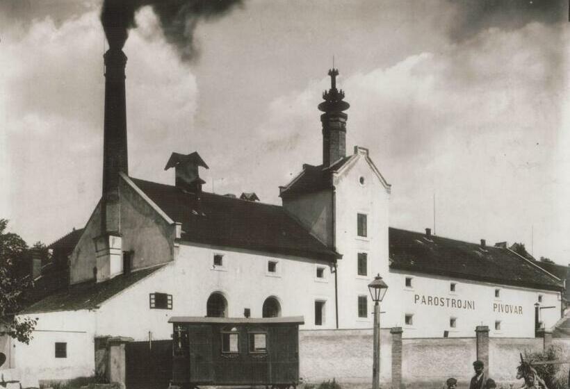 家庭工作室, Pivovar Lobeč