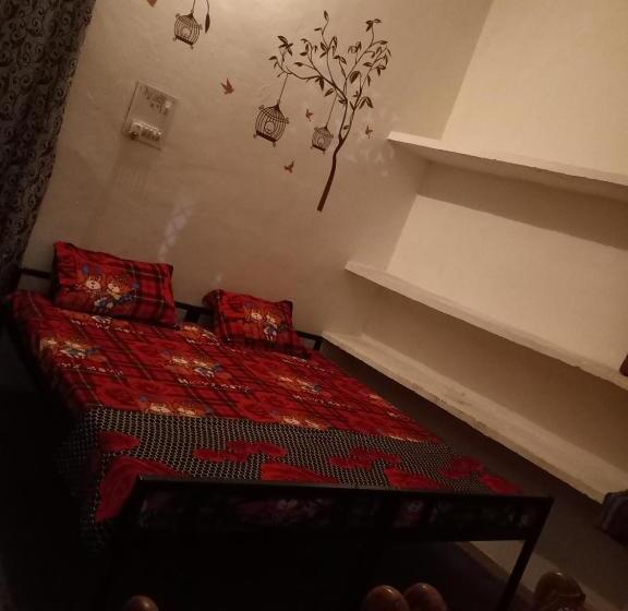 اتاق لوکس یک تخته, Khajuraho Dreams Homestay