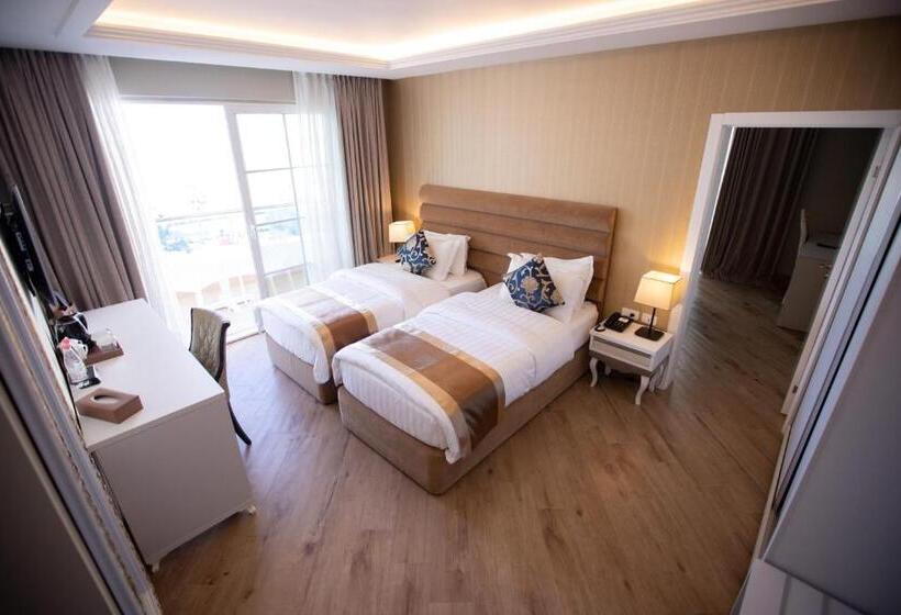 Семейный Номер Deluxe, Grand Blue Fafa Resort & Spa
