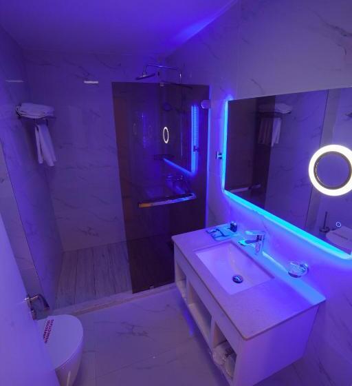 סטודיו סטנדרטי נוף לים, Grand Blue Fafa Resort & Spa