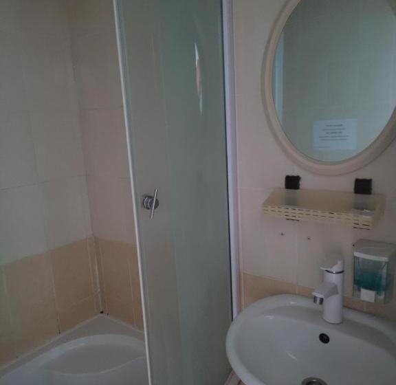 סוויטת ג'וניור, Vodnyi Mir