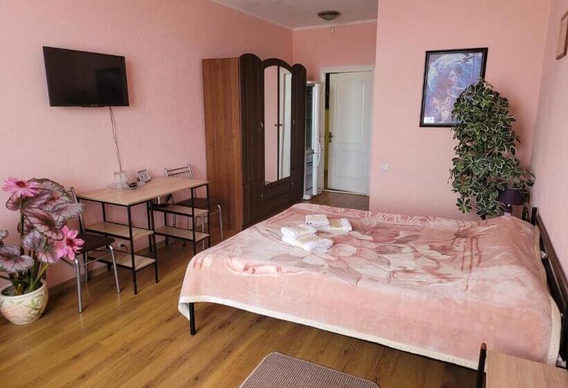 סוויטת ג'וניור, Vodnyi Mir