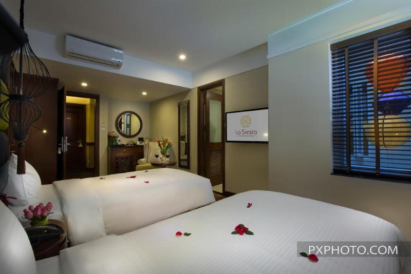 スタンダードスタジオ, 121 Paris