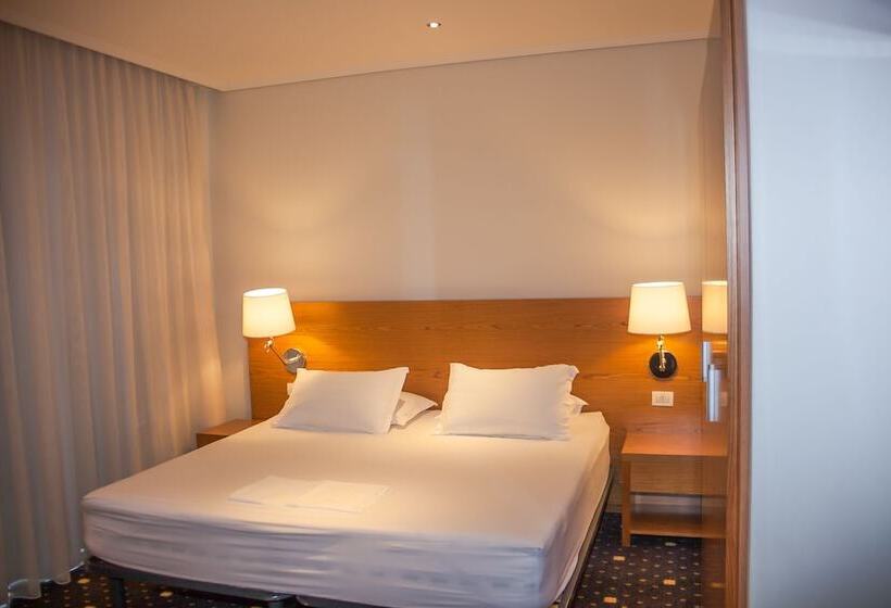 Standard Room with Balcony, Agimi