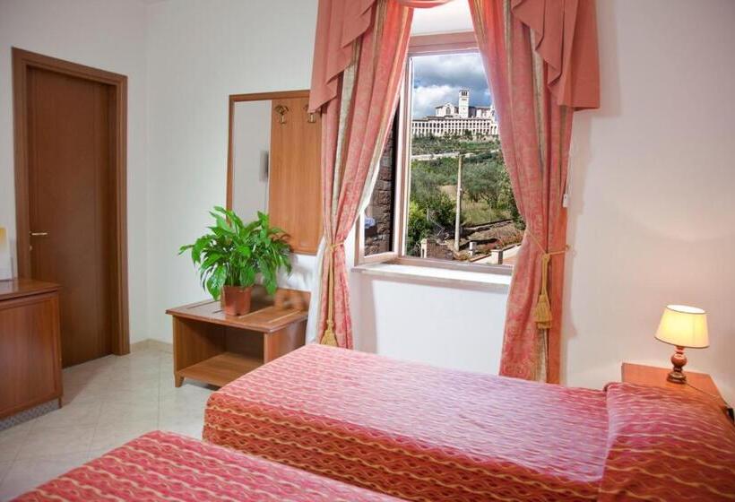 غرفة عائلية, Assisi Garden