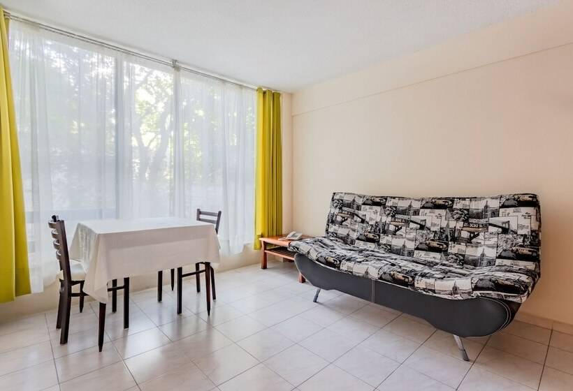 اتاق سوپریور, Capital O Suites Marne Cdmx