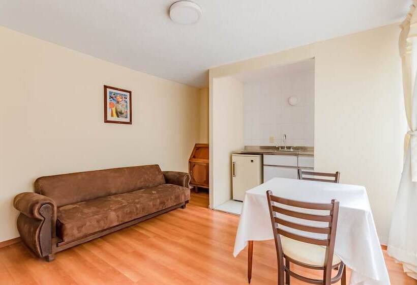 اتاق سوپریور سه تخته, Capital O Suites Marne Cdmx