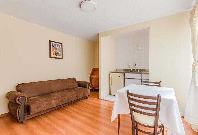 اتاق استاندارد سه نفره, Capital O Suites Marne Cdmx
