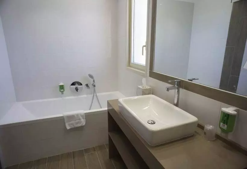 سوییت جونیور با چشم‌انداز دریا, Best Western Premier Santa Maria