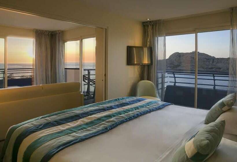 جناح جونيور مطلّ علي البحر, Best Western Premier Santa Maria