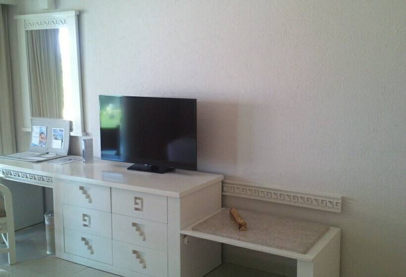 חדר דלוקס צדדי נוף לים, Bluebay Grand Esmeralda - All Inclusive