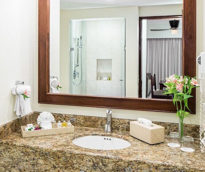 חדר דלוקס נוף לים, Bluebay Grand Esmeralda - All Inclusive