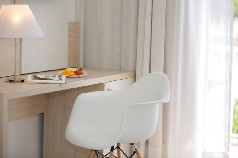 חדר דלוקס נוף לגינה, Bluebay Grand Esmeralda - All Inclusive