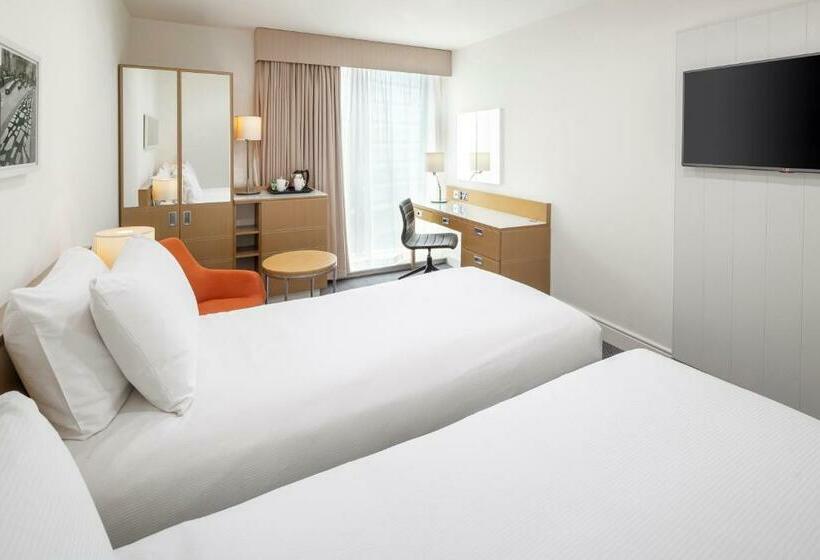 חדר סטנדרט, Doubletree By Hilton  Manchester  Piccadilly