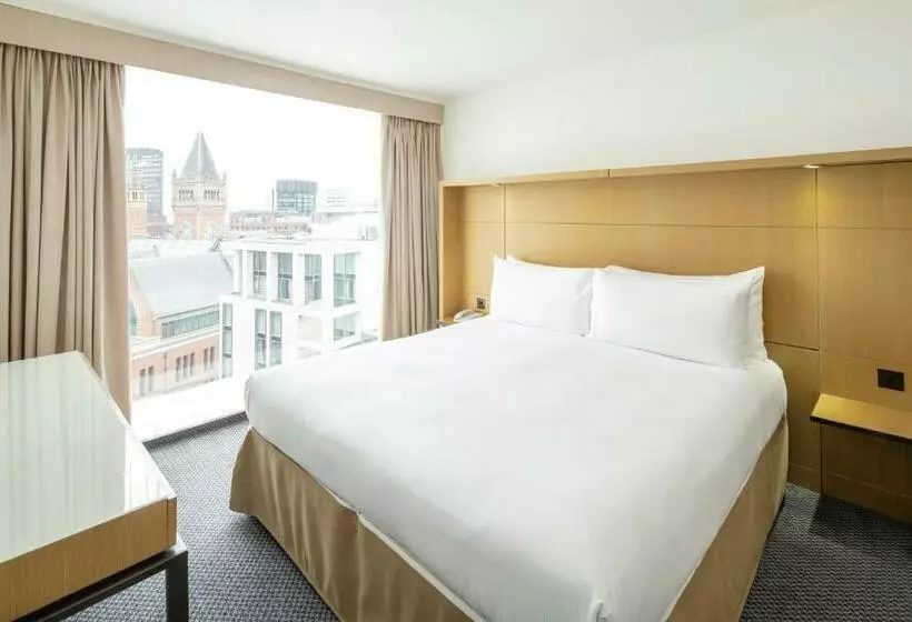 سوئیت با تخت بزرگ, Doubletree By Hilton  Manchester  Piccadilly