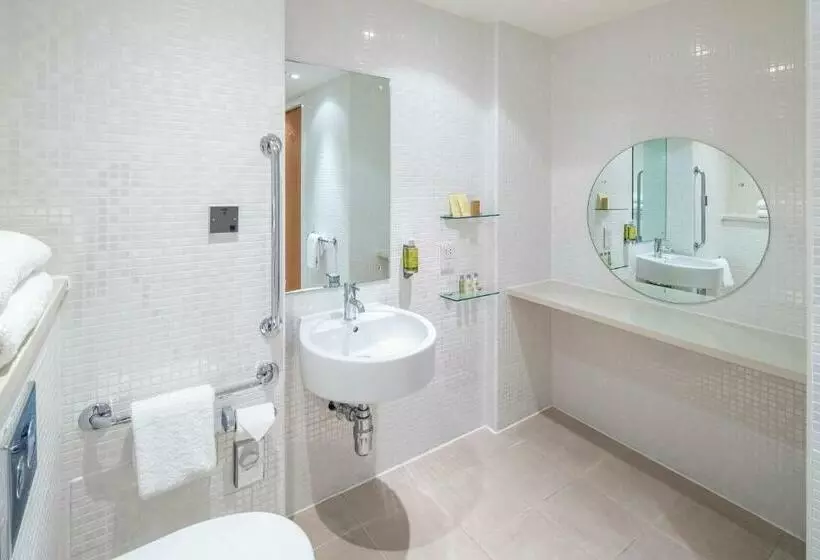 اتاق استاندارد برای معلولان, Doubletree By Hilton  Manchester  Piccadilly