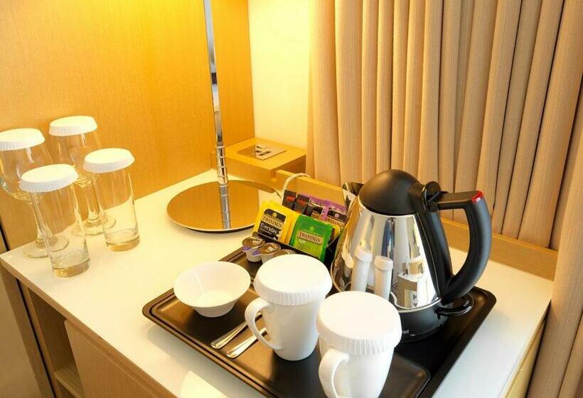 חדר סטנדרט מותאם לאדם עם מוגבלויות, Doubletree By Hilton  Manchester  Piccadilly