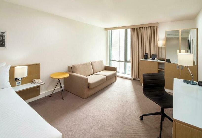 סוויטת ג'וניור מיטת קינג, Doubletree By Hilton  Manchester  Piccadilly