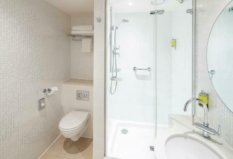 Полулюкс Кровать Кинг, Doubletree By Hilton  Manchester  Piccadilly