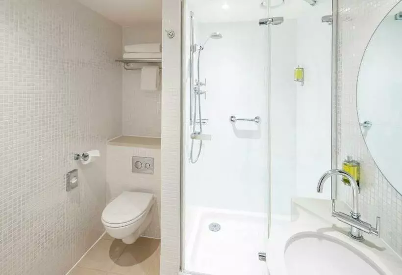 سوئیت جونیور با تخت بزرگ, Doubletree By Hilton  Manchester  Piccadilly