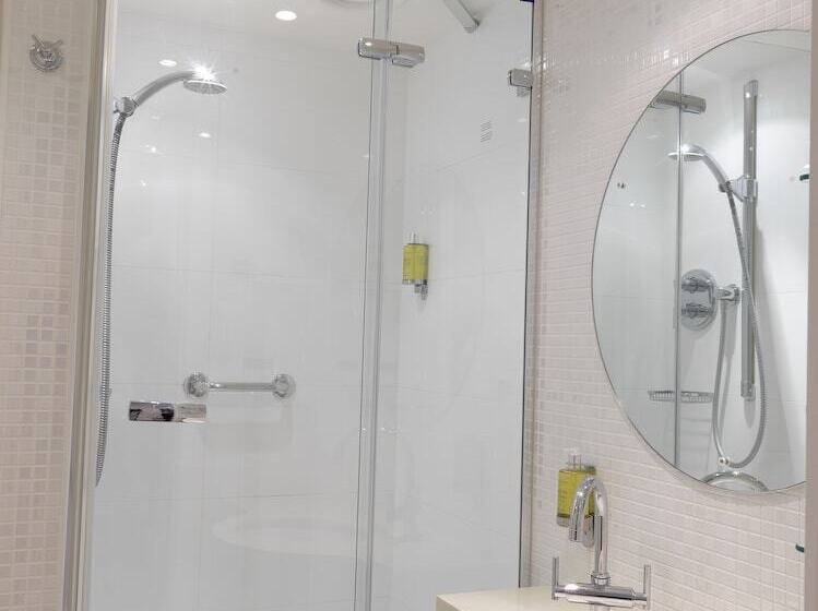 חדר סטנדרט, Doubletree By Hilton  Manchester  Piccadilly