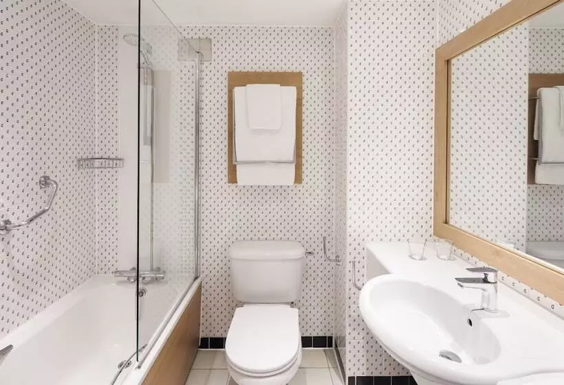 اتاق استاندارد, Holiday Inn London Gatwick Airport, An Ihg