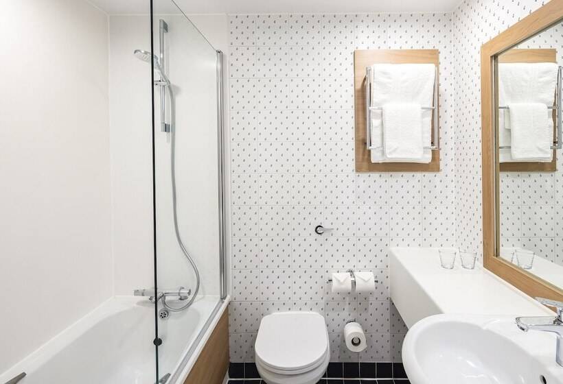 Номер Стандарт, Holiday Inn London   Gatwick Airport, An Ihg