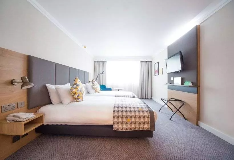 اتاق استاندارد, Holiday Inn London Gatwick Airport, An Ihg