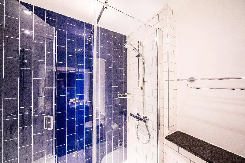 اتاق اجرایی, Holiday Inn London Gatwick Airport, An Ihg