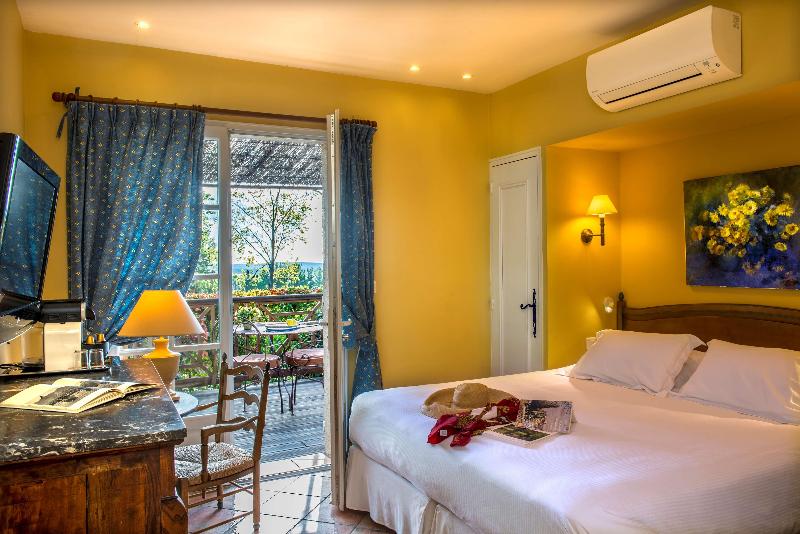 Comfort Room, La Bastide Du Calalou; Bw Signature Collection